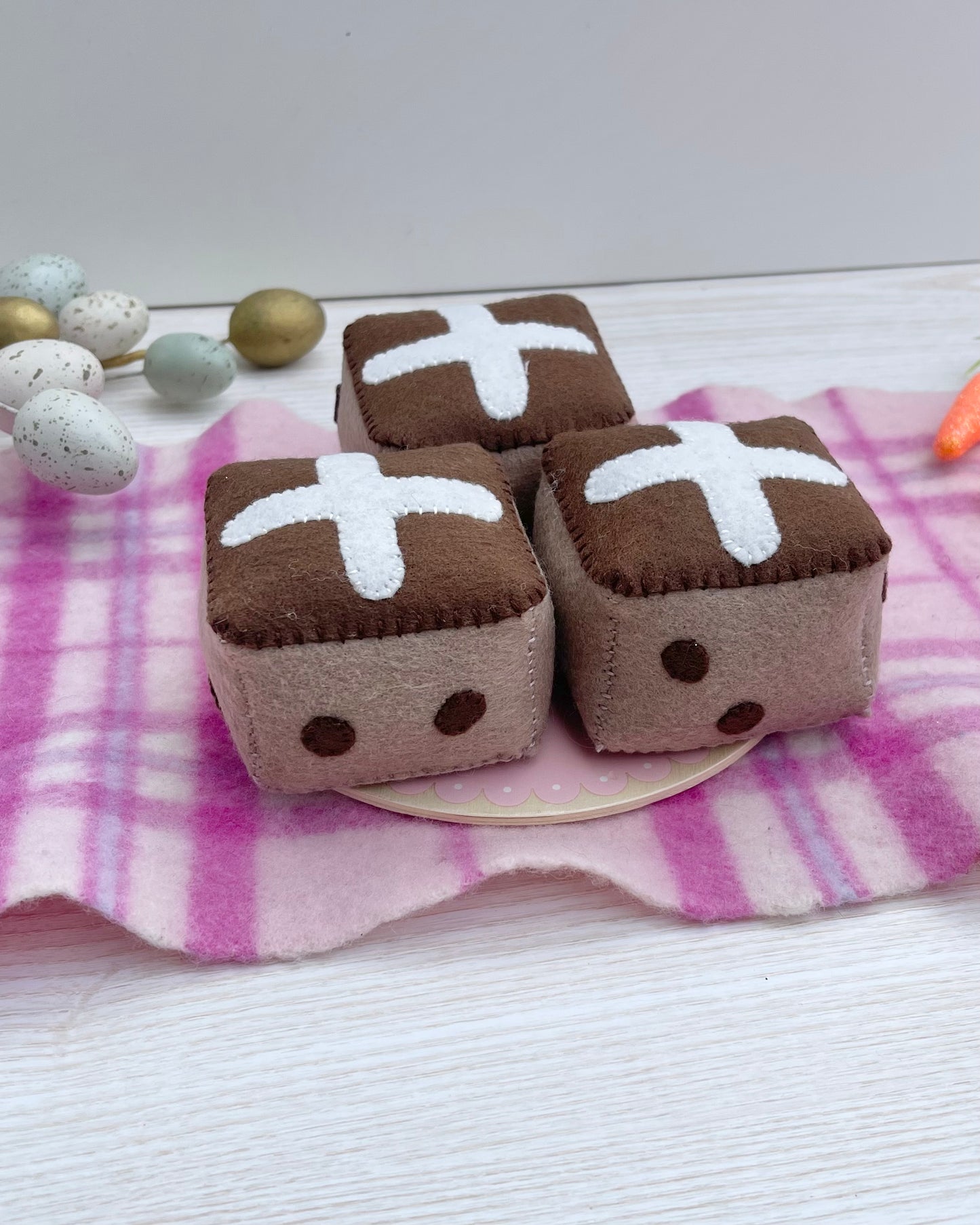 Felt hot cross buns - single