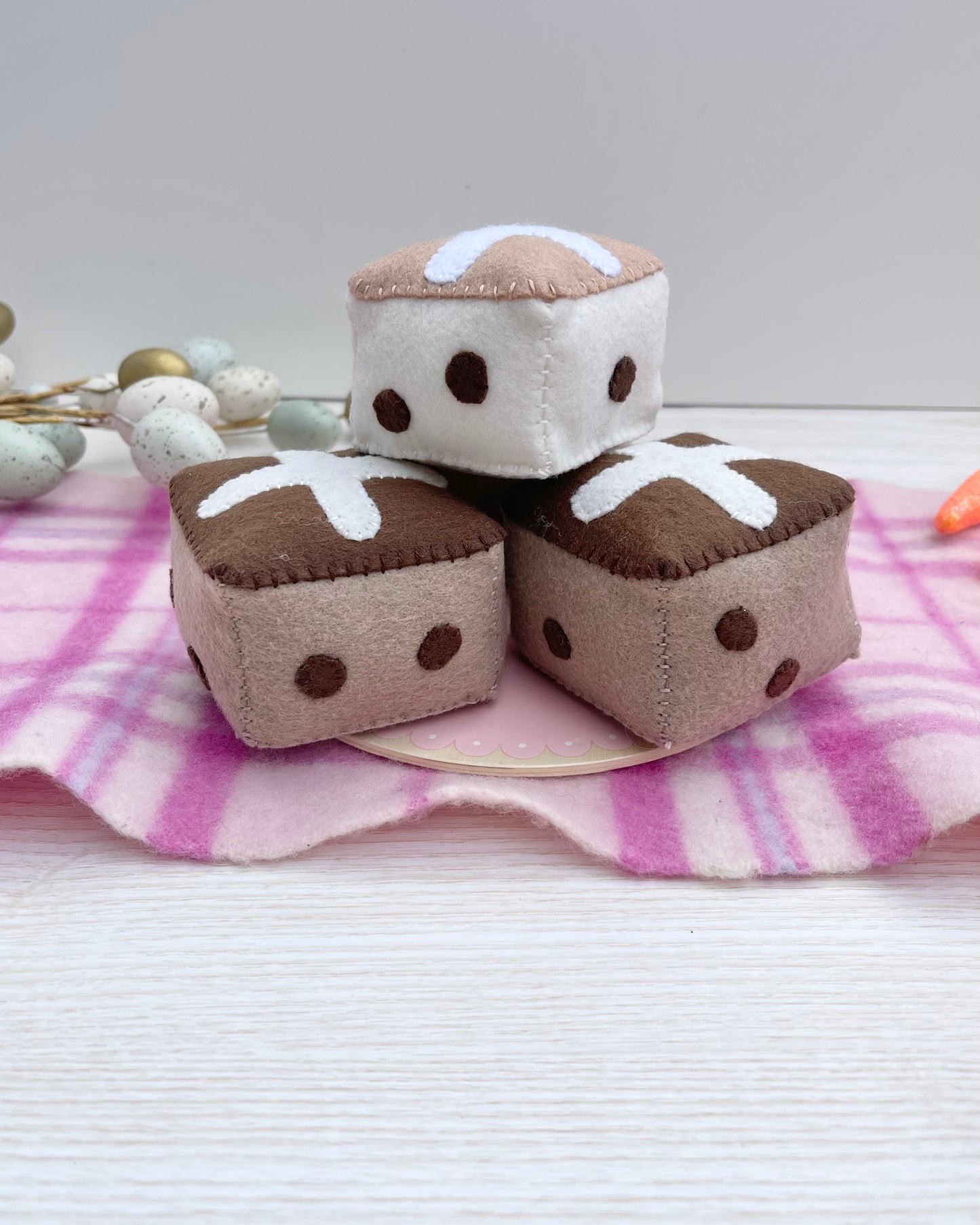 Felt hot cross buns - single